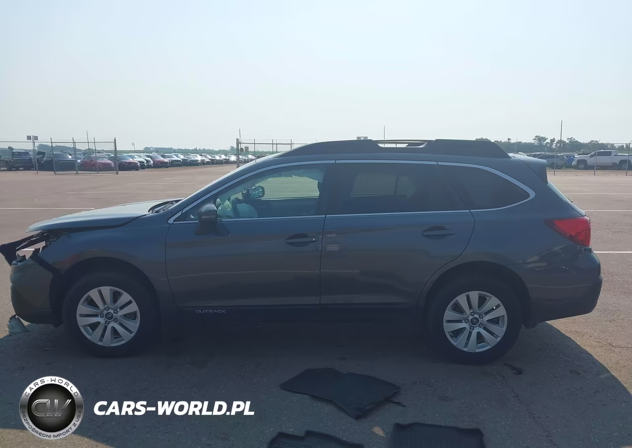 2018 Subaru Outback 2.5I Premium VIN:4S4BSAFC6J3396831 - 15