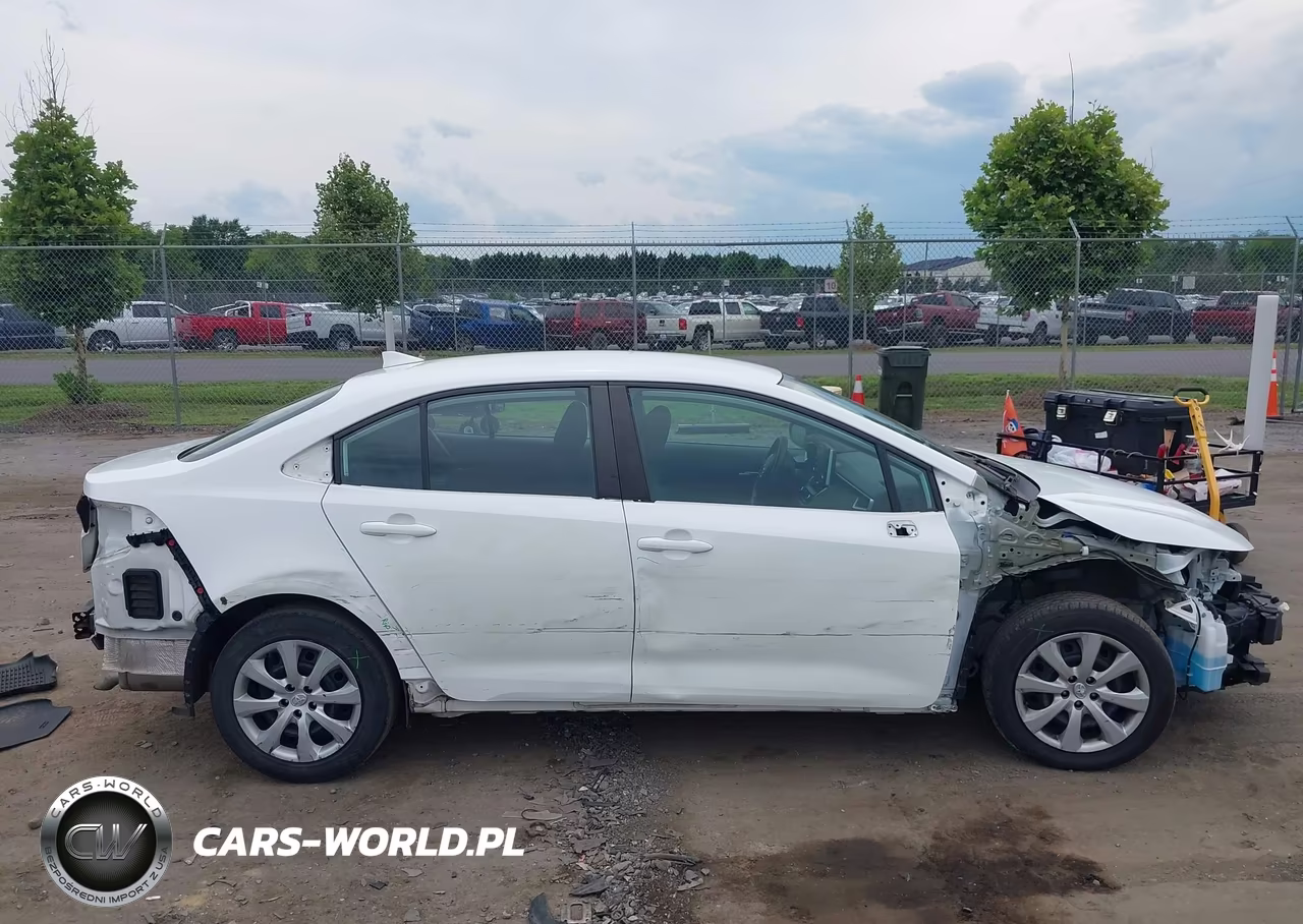 2020 Toyota Corolla Le VIN:5YFEPRAE3LP081151 - 13