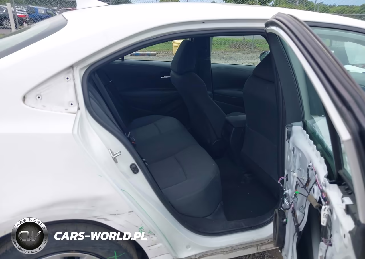 2020 Toyota Corolla Le VIN:5YFEPRAE3LP081151 - 8