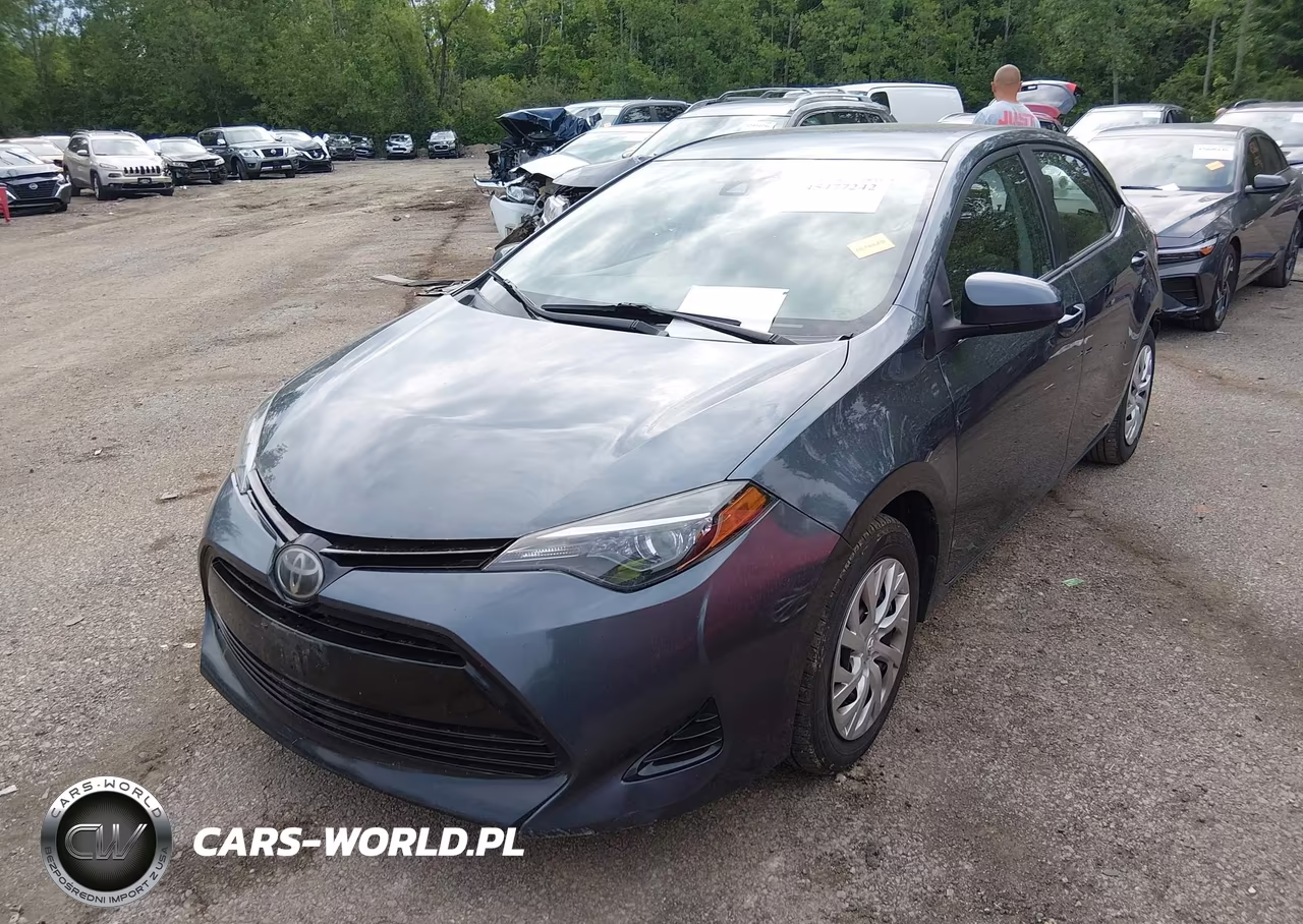 2018 Toyota Corolla Le VIN:2T1BURHE7JC988435 - 2