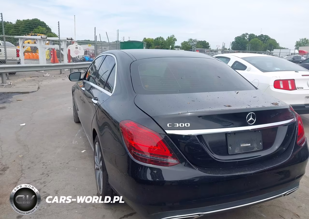 2021 Mercedes-Benz C 300 Sedan VIN:W1KWF8DBXMR611633 - 3