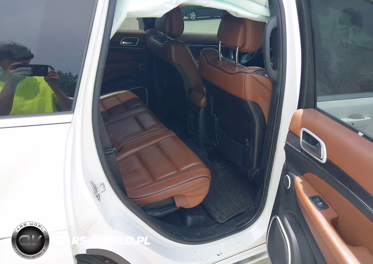 2021 Jeep Grand Cherokee VIN:1C4RJFJTXMC677027 - 8