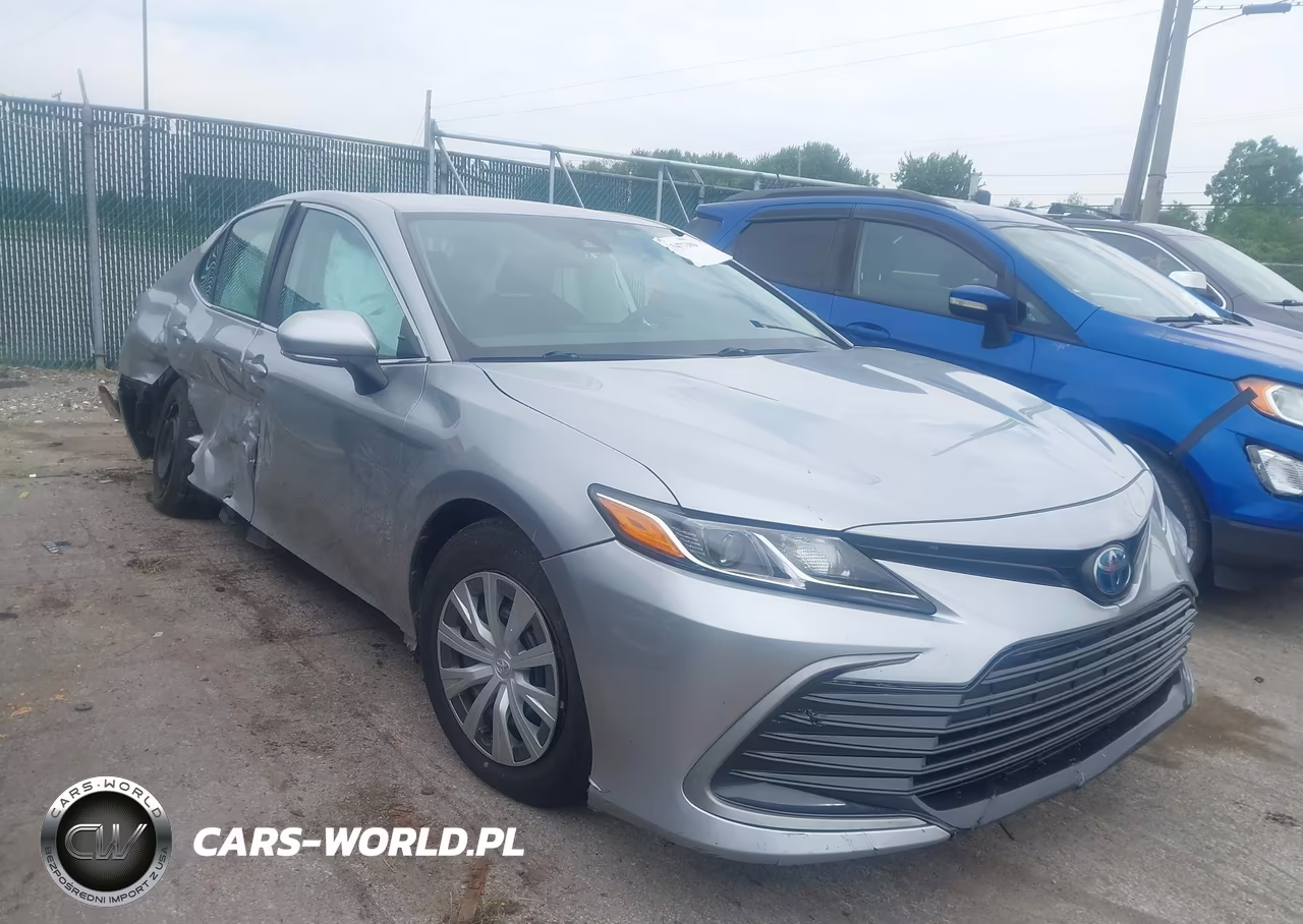2022 Toyota Camry Le Hybrid – zdjęcie 1 z 16