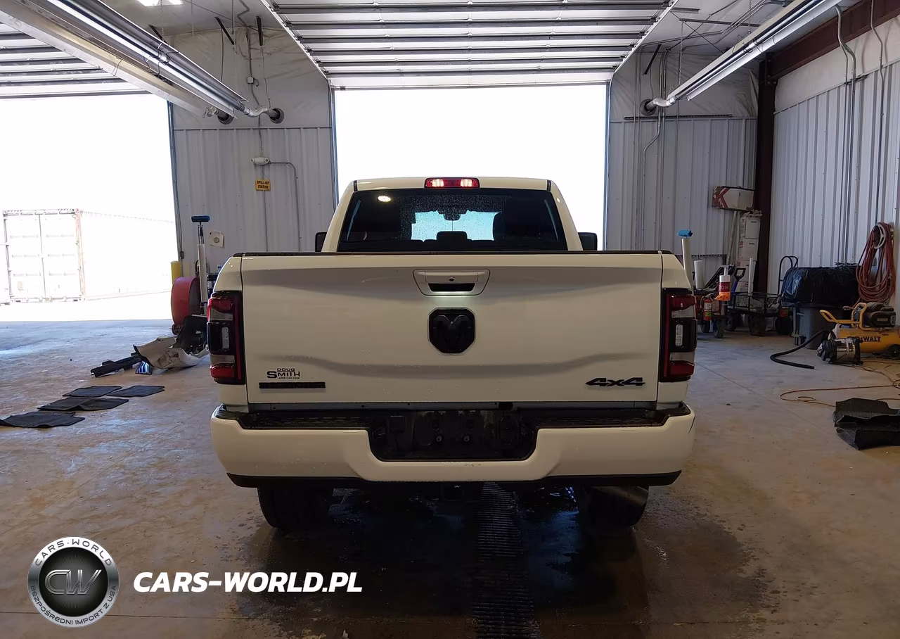 2024 Dodge Ram 2500 VIN:3C6UR5DJ2RG181237 - 17