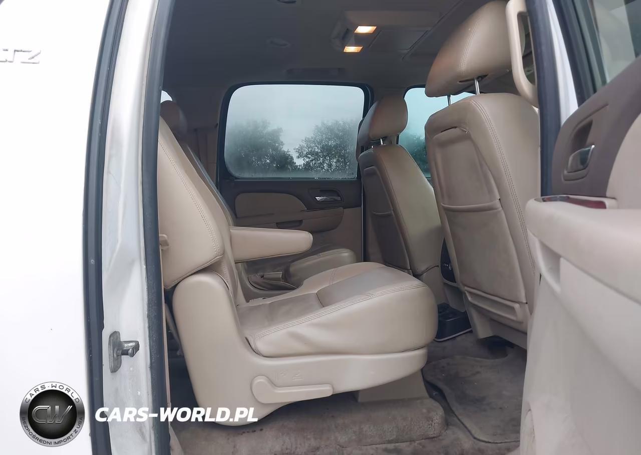 2010 Chevrolet Suburban 1500 Ltz VIN:1GNUCKE08AR185531 - 8
