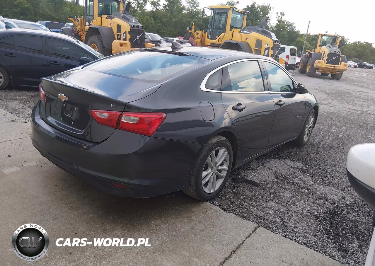 2018 Chevrolet Malibu Lt VIN:1G1ZD5ST8JF193635 - 4