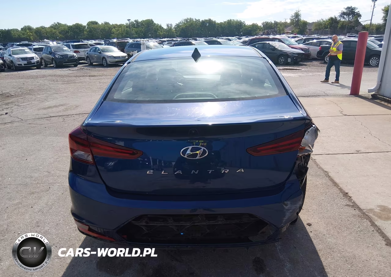 2020 Hyundai Elantra Sel VIN:5NPD84LF8LH560115 - 16