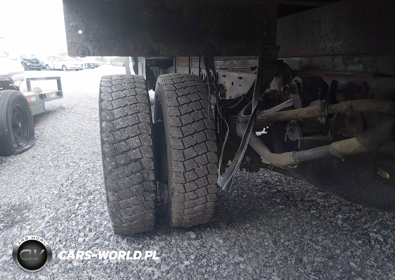 2022 Ford F-550 Chassis Xl VIN:1FDUF5GN8NEE35031 - 8