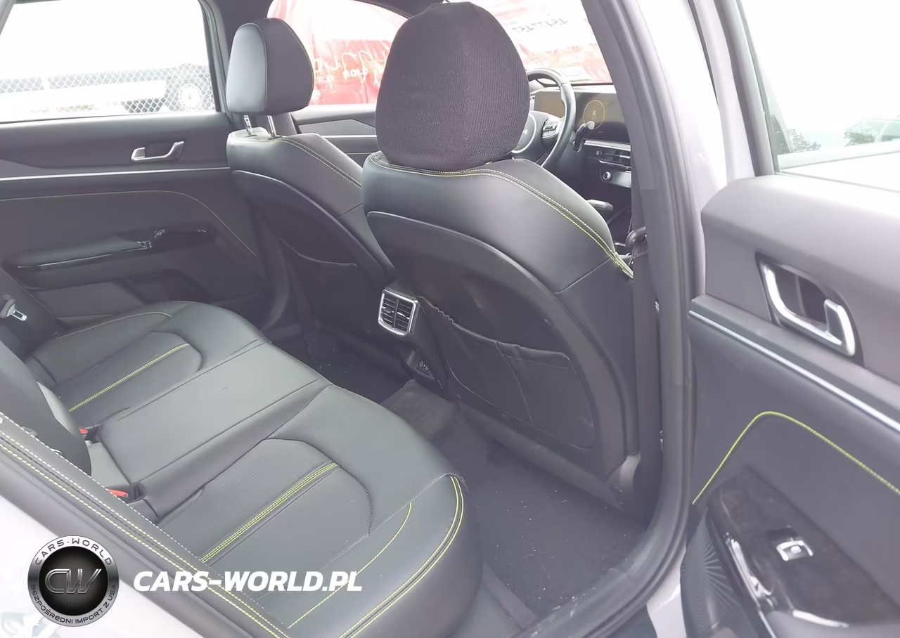 2025 Kia K5 Gt VIN:KNAG44J83S5360610 - 8