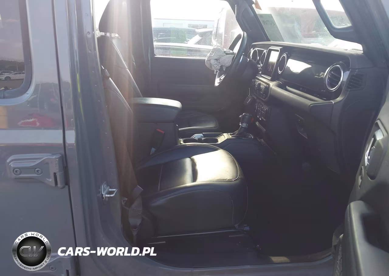 2021 Jeep Wrangler Unlimited Sahara Altitude 4X4 VIN:1C4HJXENXMW563976 - 5