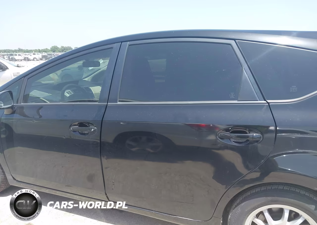 2013 Toyota Prius V Three VIN:JTDZN3EU8D3227074 - 15