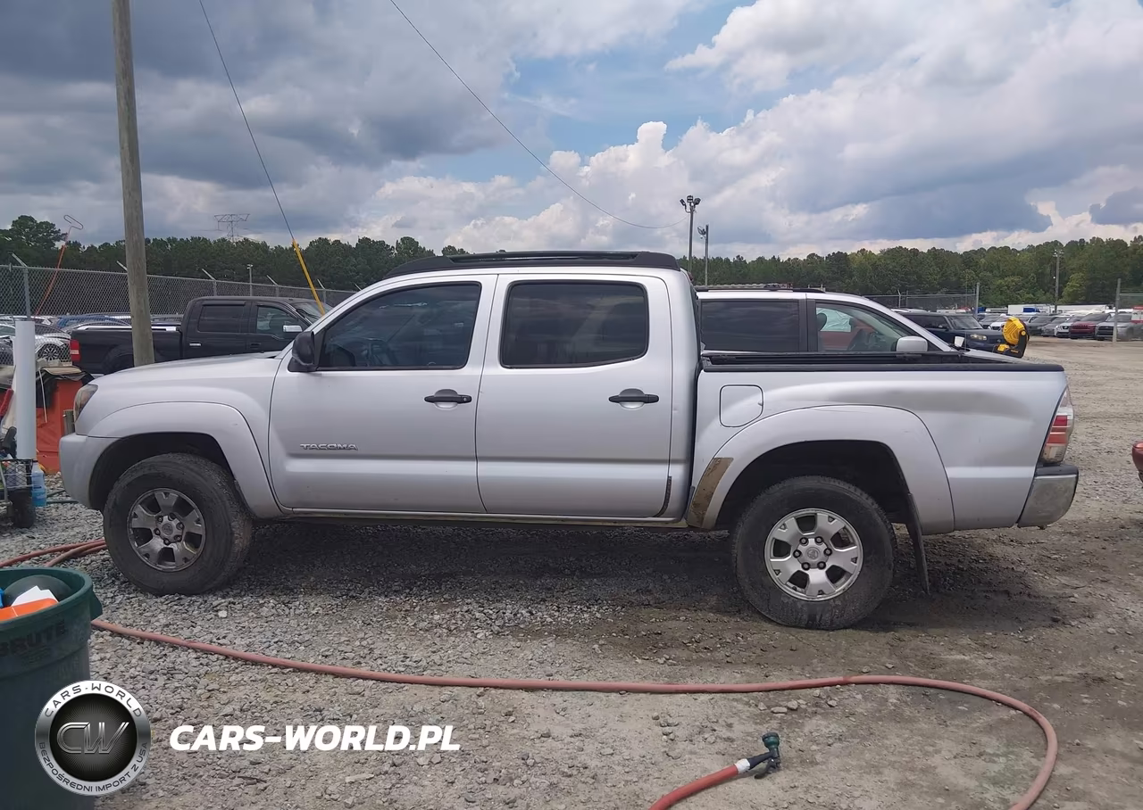 2007 Toyota Tacoma Prerunner V6 VIN:3TMJU62N37M032811 - 13