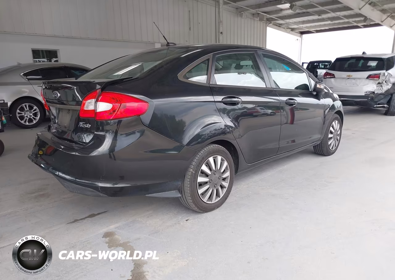 2013 Ford Fiesta Se VIN:3FADP4BJXDM170689 - 4