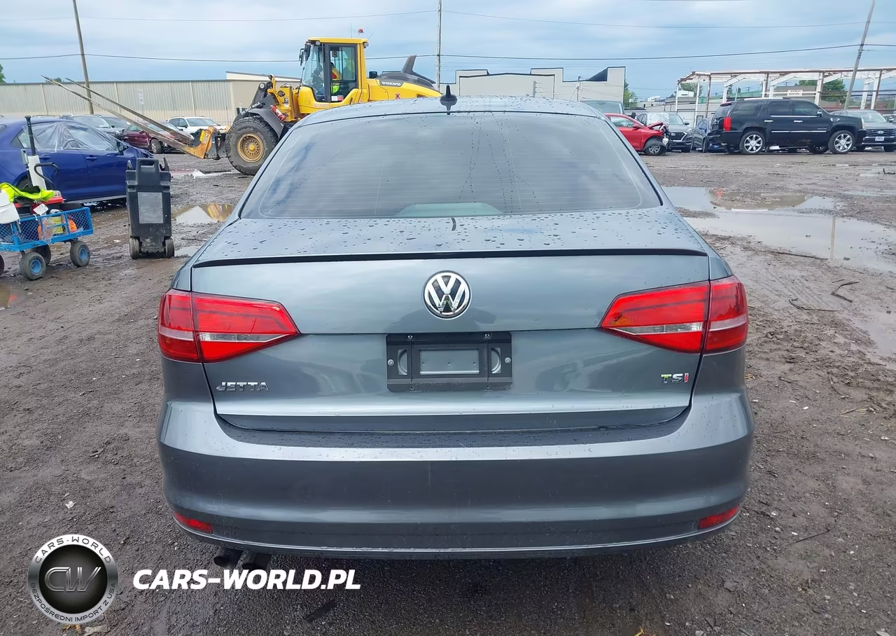 2015 Volkswagen Jetta 1.8T Sport VIN:3VWD17AJ3FM215938 - 17