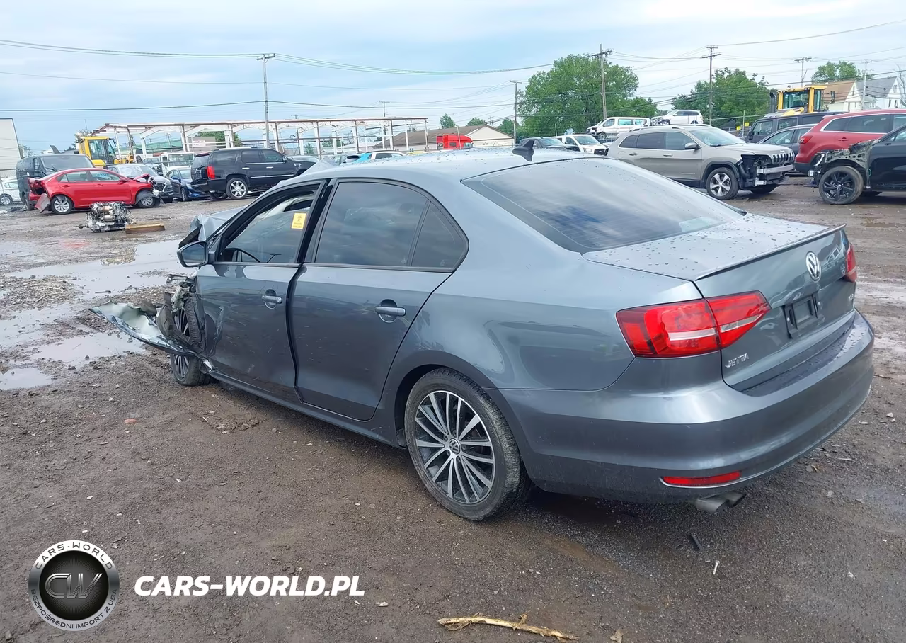 2015 Volkswagen Jetta 1.8T Sport VIN:3VWD17AJ3FM215938 - 3