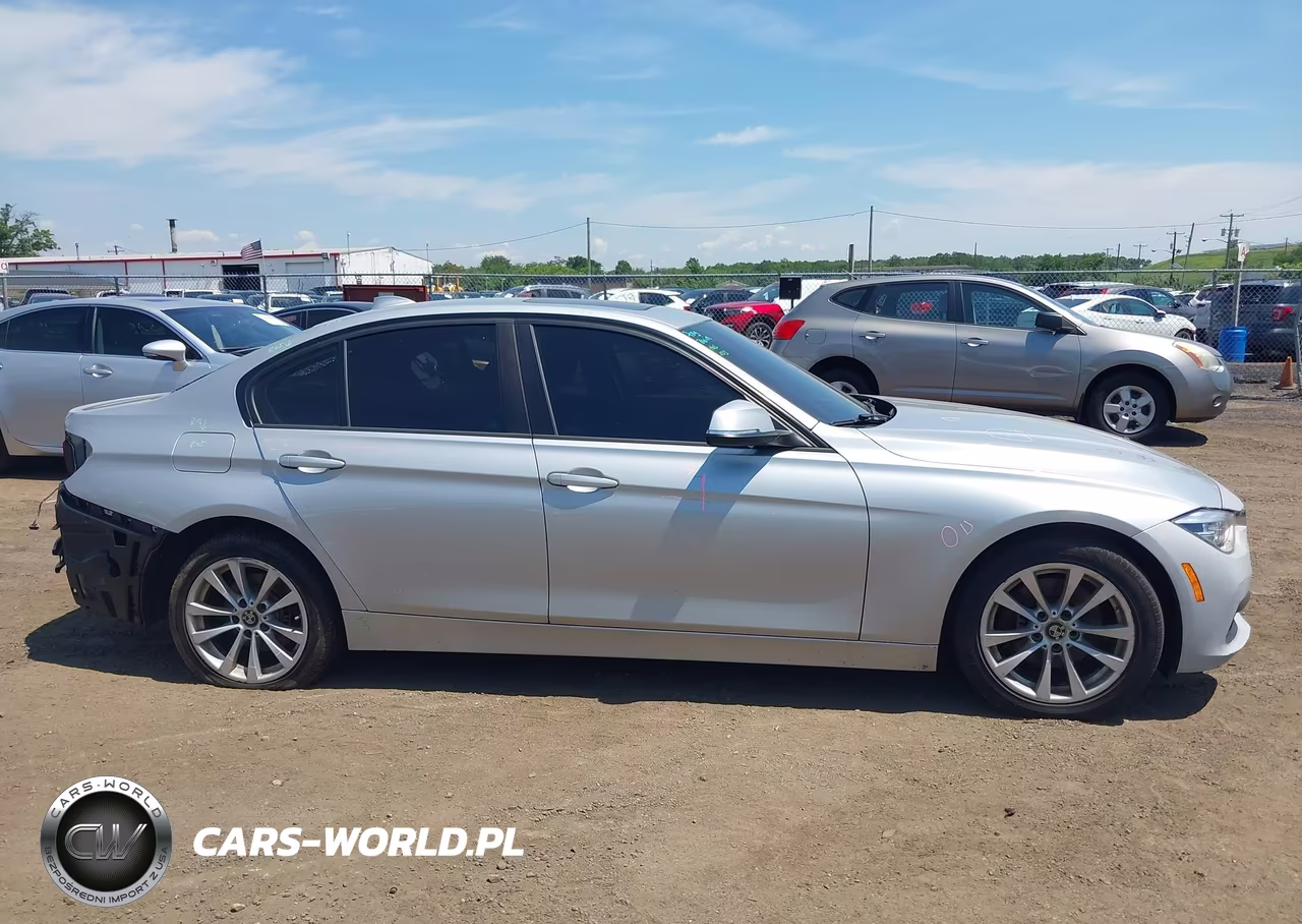 2018 BMW 320I xDrive VIN:WBA8A3C51JA357995 - 13