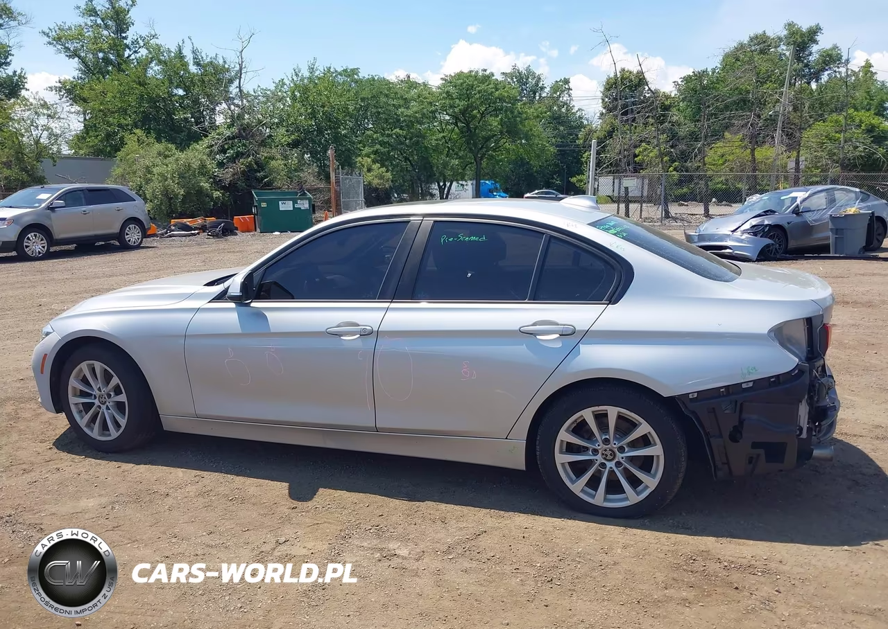 2018 BMW 320I xDrive VIN:WBA8A3C51JA357995 - 14