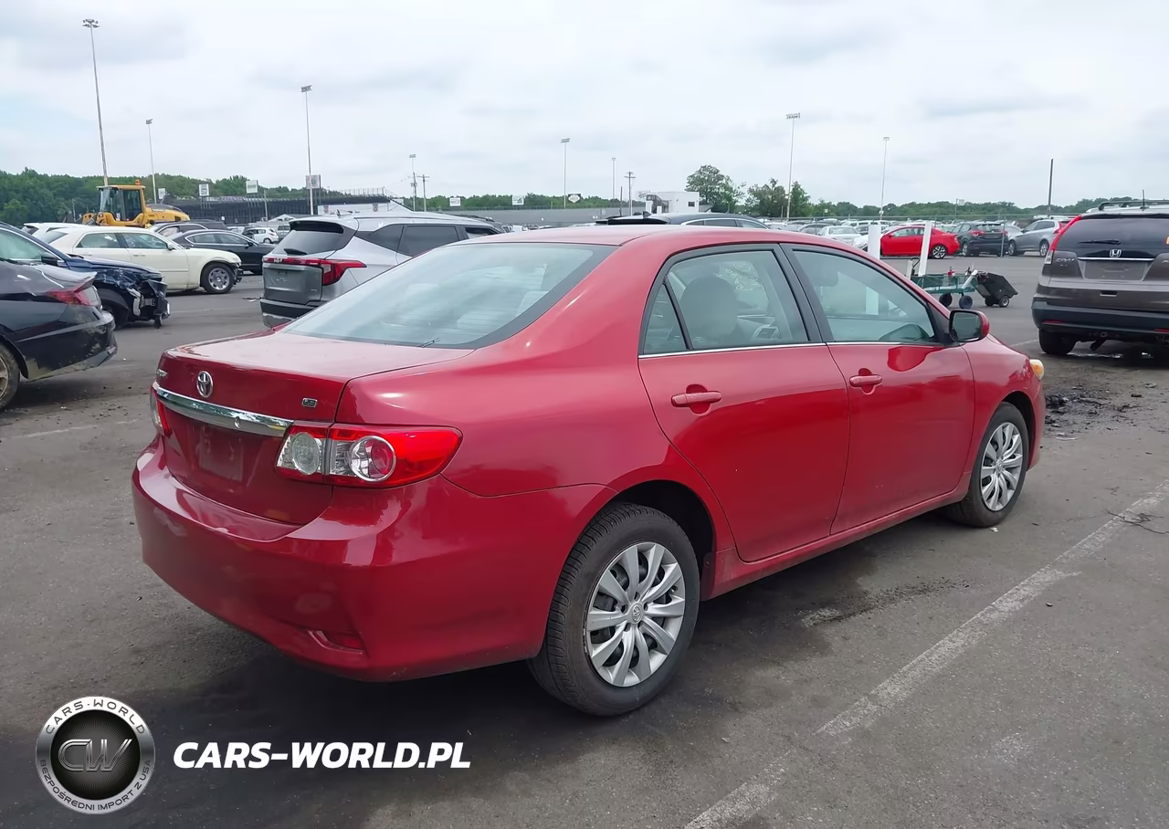 2013 Toyota Corolla Le VIN:5YFBU4EE7DP184387 - 4