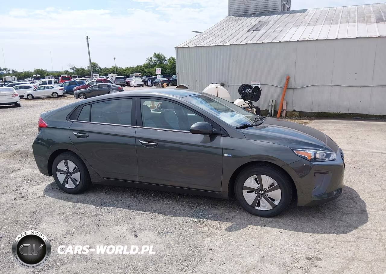 2020 Hyundai Ioniq Hybrid Blue VIN:KMHC65LC4LU220183 - 16