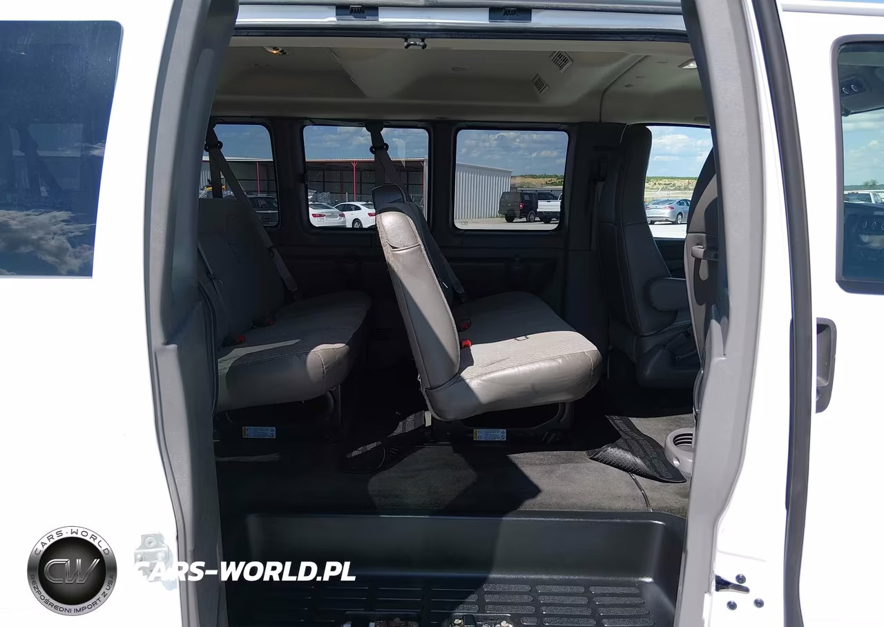 2017 Chevrolet Express 3500 Lt VIN:1GAZGPFG3H1269107 - 8