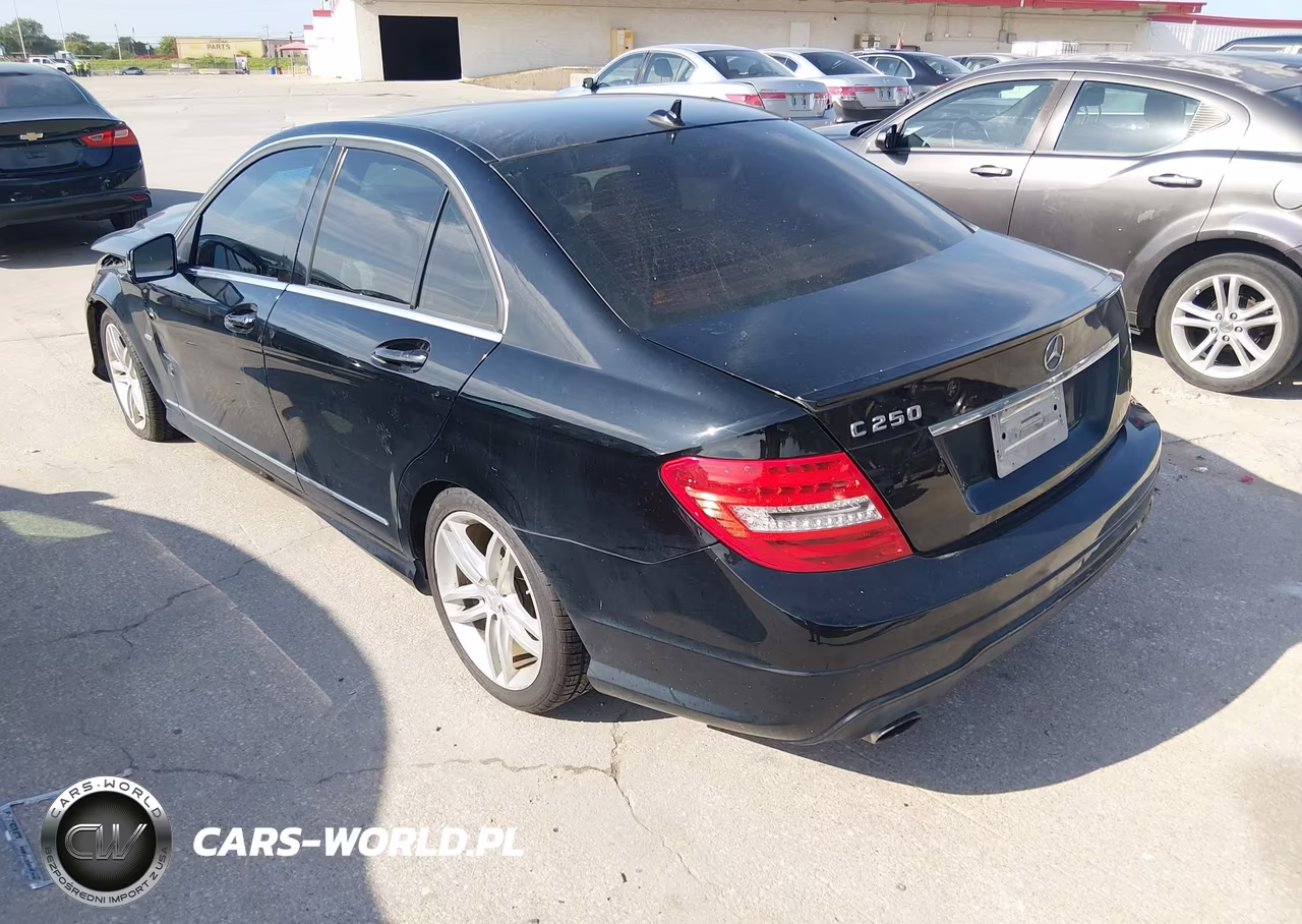 2012 Mercedes-Benz C 250 Sport VIN:WDDGF4HB1CA628650 - 3