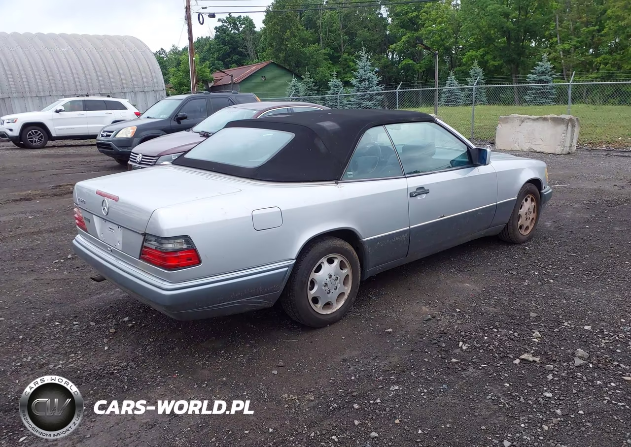 1995 Mercedes-Benz E 320 VIN:WDBEA66E0SC281662 - 4
