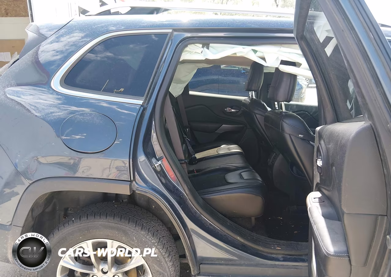 2019 Jeep Cherokee Latitude Plus Fwd VIN:1C4PJLLB9KD387458 - 8