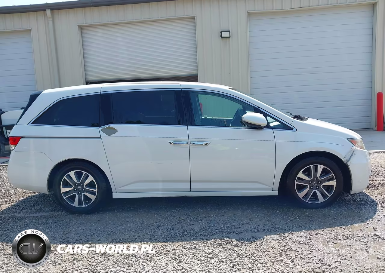2014 Honda Odyssey Touring-Touring Elite VIN:5FNRL5H98EB123388 - 13