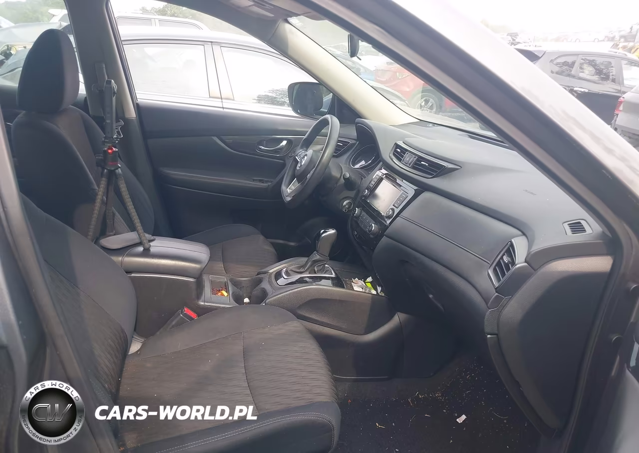 2018 Nissan Rogue S VIN:5N1AT2MT3JC708623 - 5