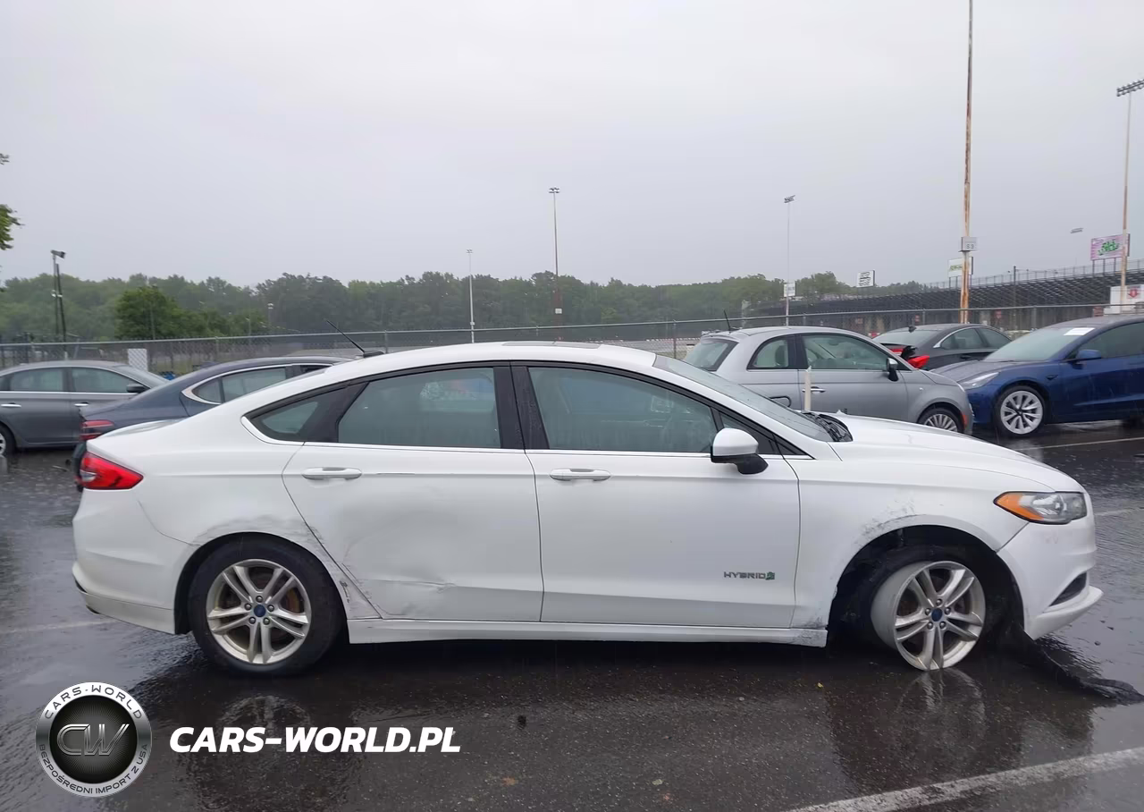 2018 Ford Fusion Hybrid Se VIN:3FA6P0LU5JR247851 - 13