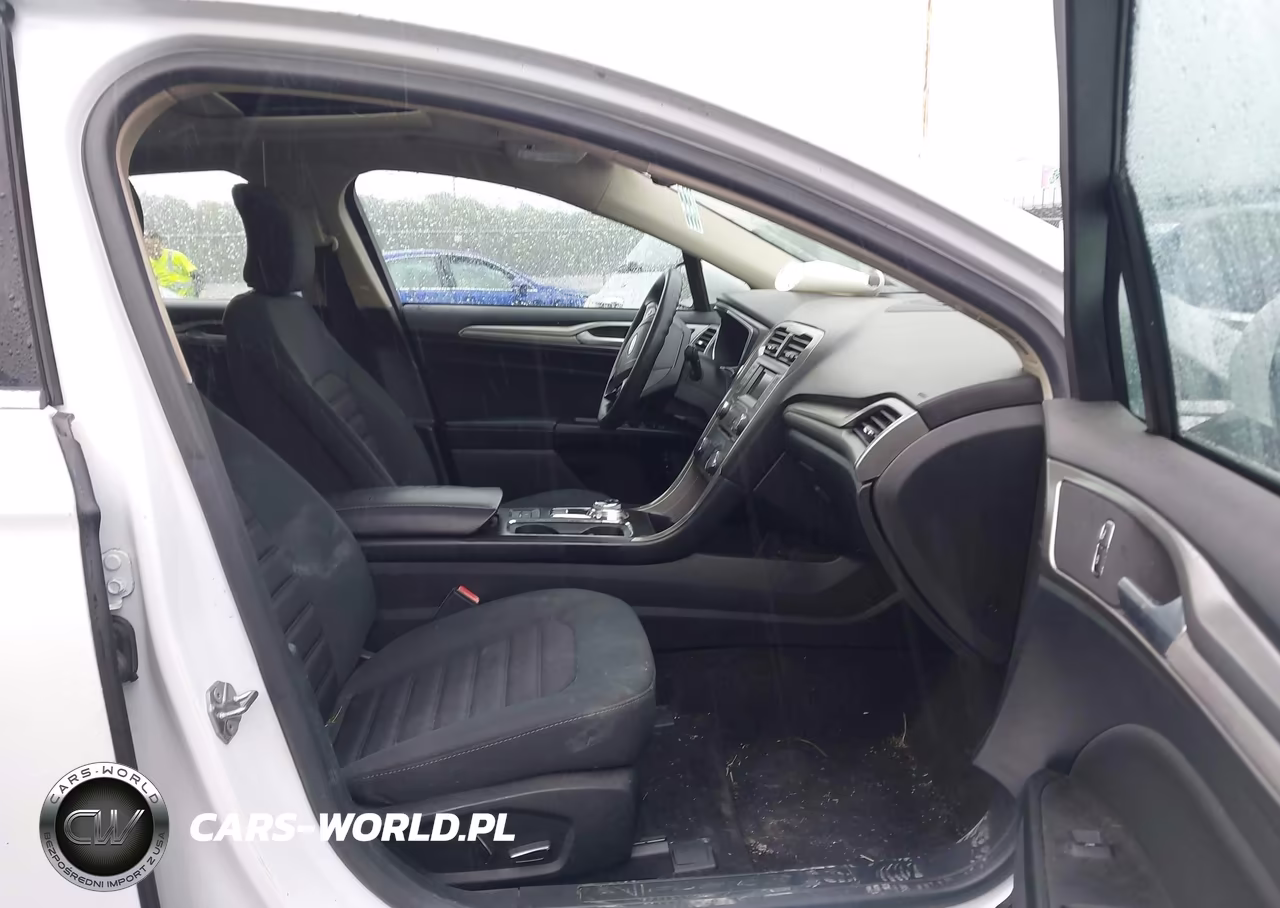 2018 Ford Fusion Hybrid Se VIN:3FA6P0LU5JR247851 - 5