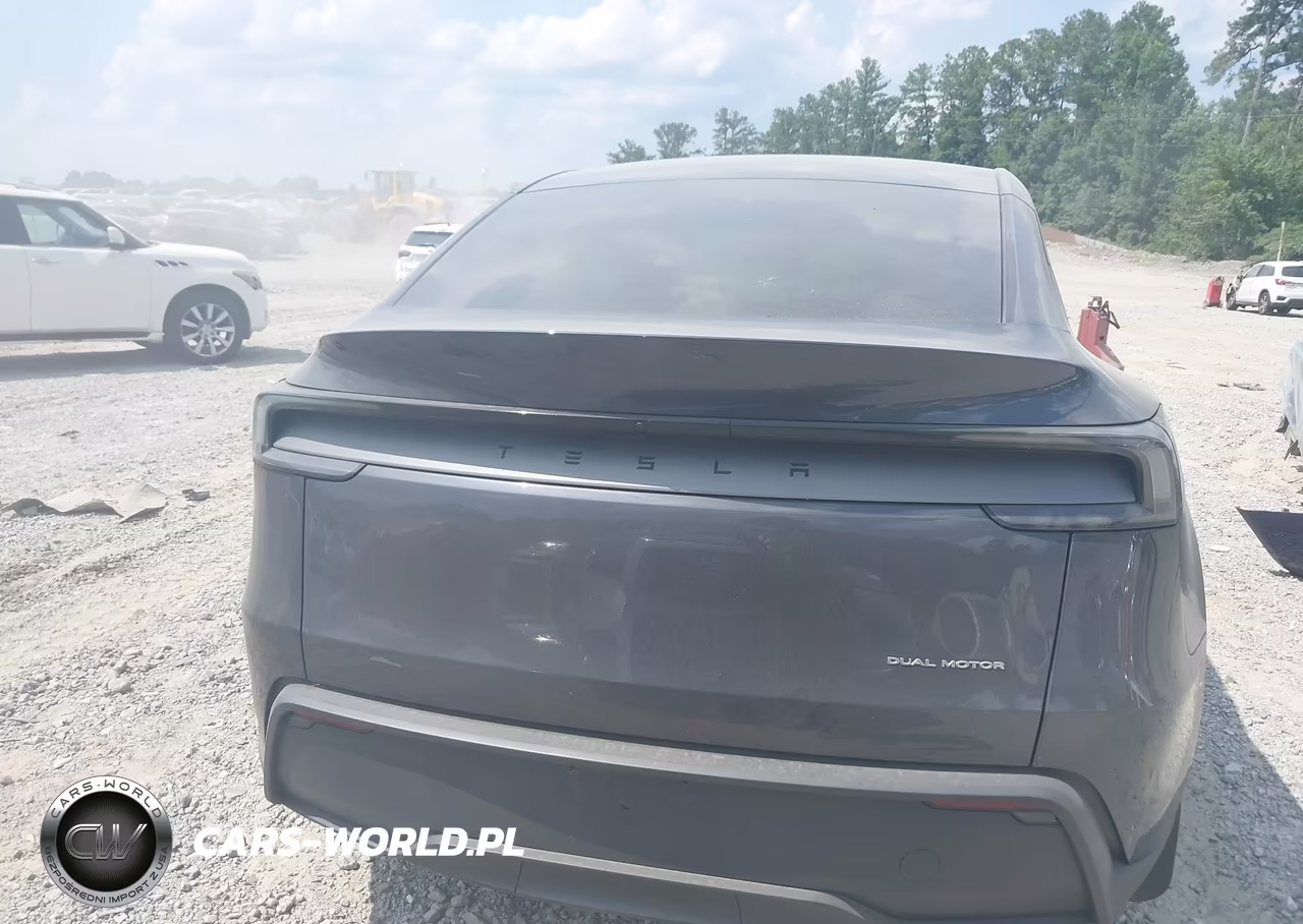 2026 Tesla Model Y All-Wheel Drive-Long Range Launch Series-Premium All-Wheel Drive VIN:7SAYGDEE5TA581432 - 16