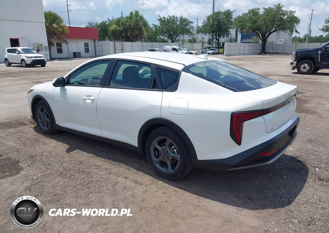 2026 Kia K4 Lxs VIN:3KPFT4DE8TE269924 - 3