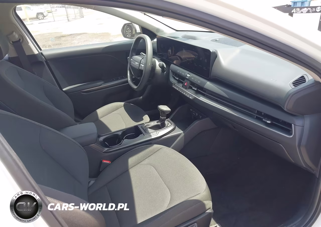 2026 Kia K4 Lxs VIN:3KPFT4DE8TE269924 - 5