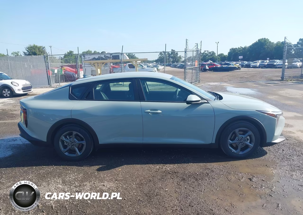 2026 Kia K4 Lx VIN:3KPFT4DE4TE252652 - 13