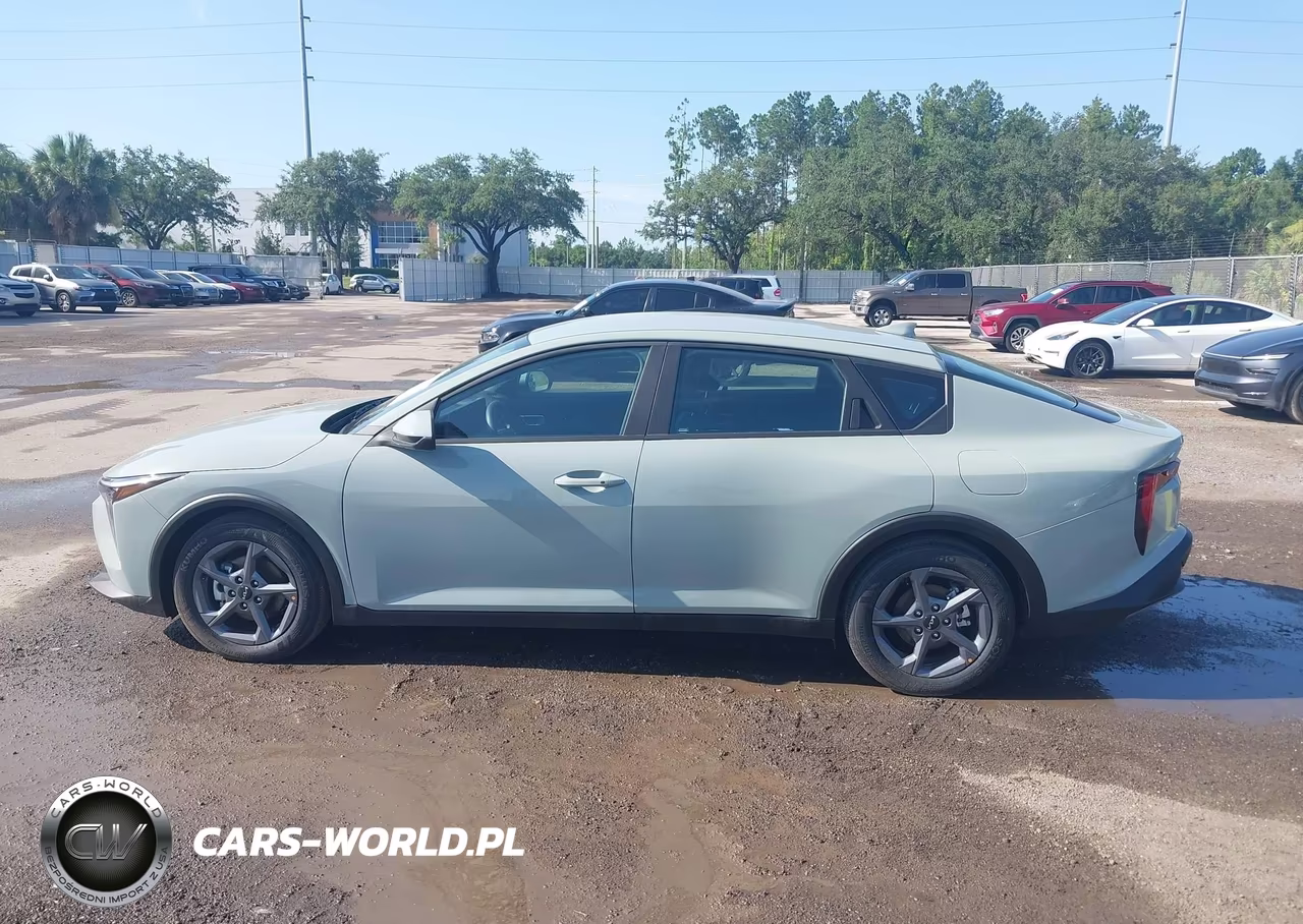 2026 Kia K4 Lx VIN:3KPFT4DE4TE252652 - 14