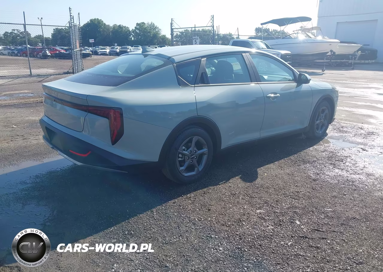 2026 Kia K4 Lx VIN:3KPFT4DE4TE252652 - 4