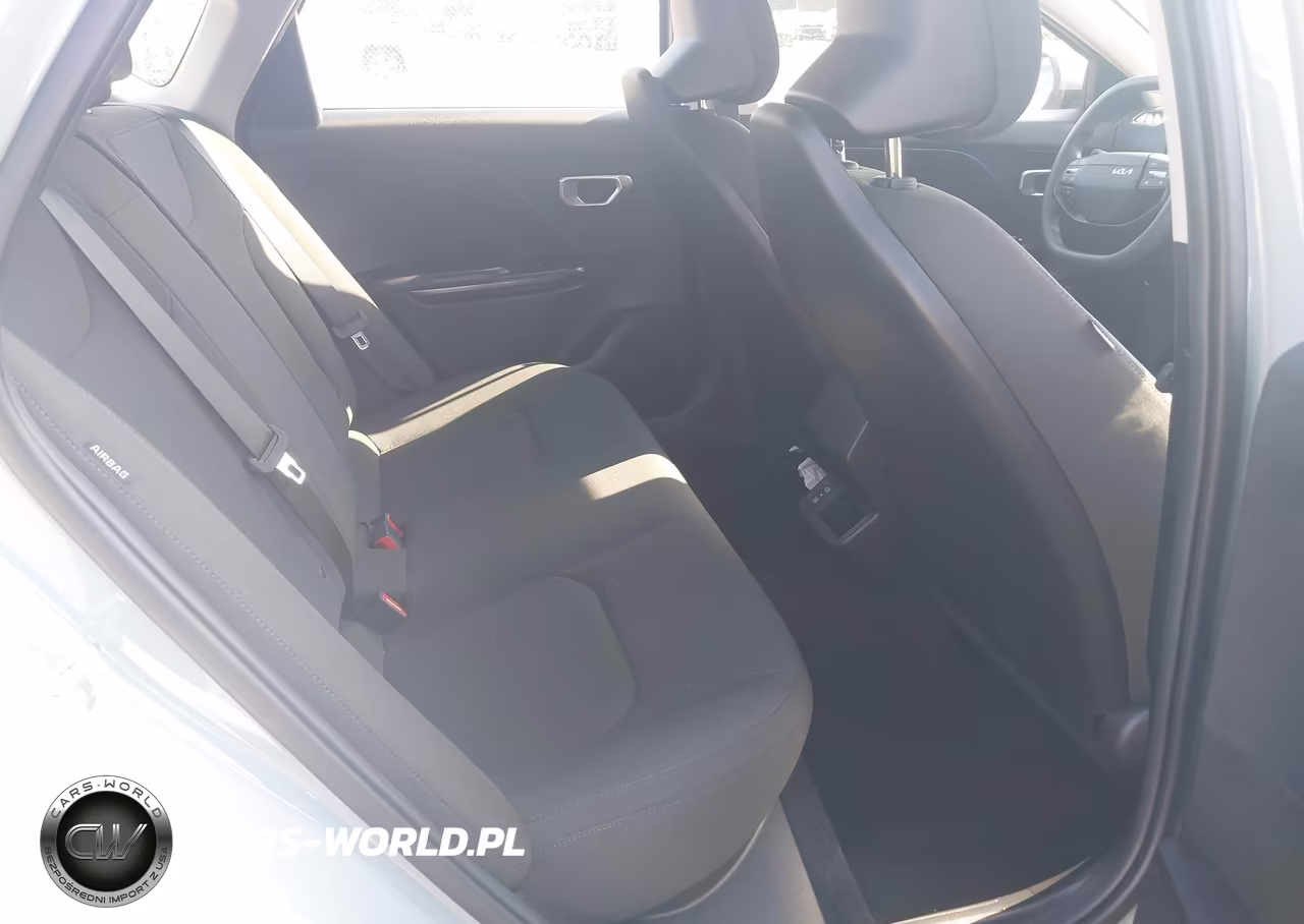 2026 Kia K4 Lx VIN:3KPFT4DE4TE252652 - 8