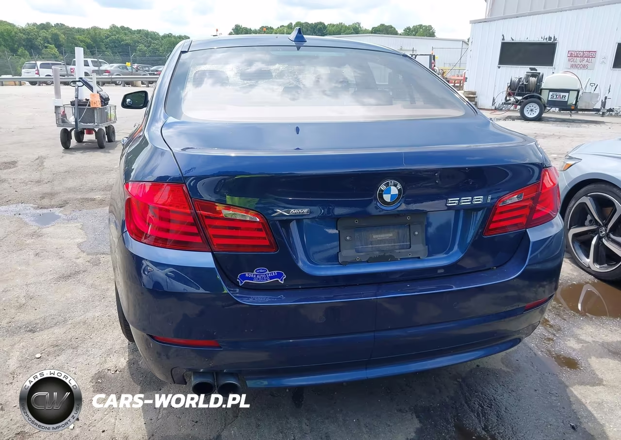 2013 BMW 528I xDrive VIN:WBAXH5C58DD112651 - 16