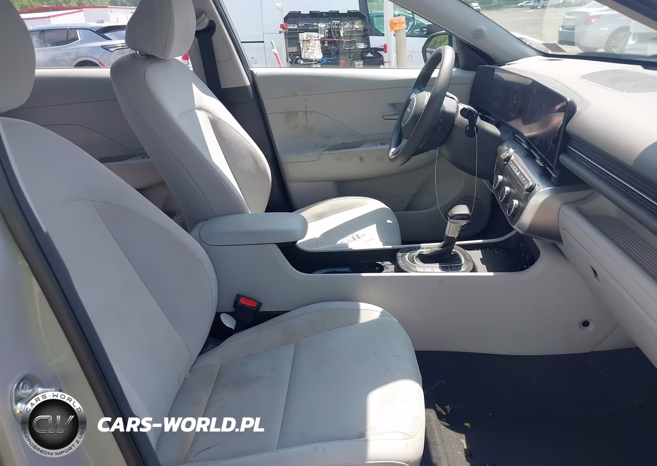 2024 Hyundai Kona Se VIN:KM8HA3AB8RU137481 - 5