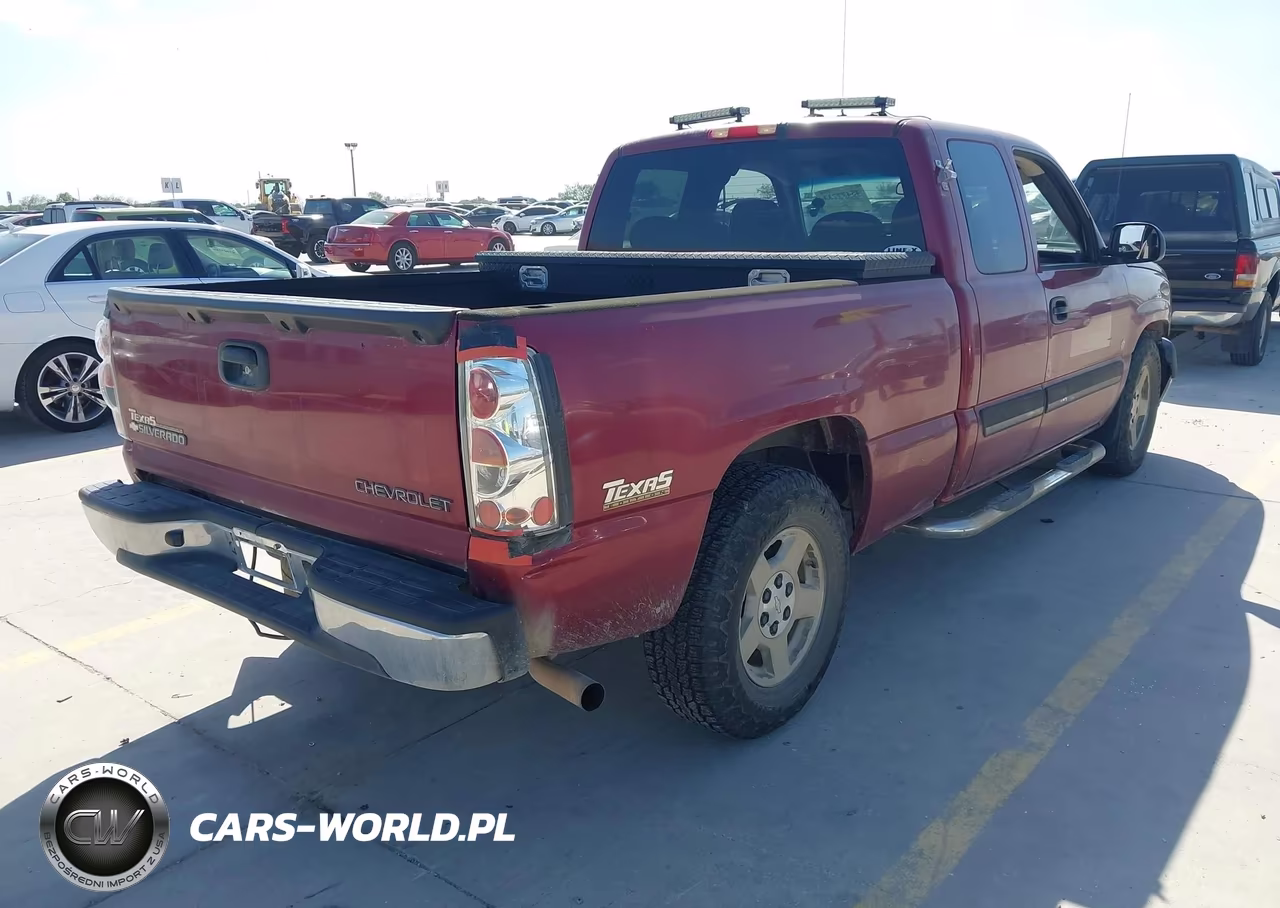 2005 Chevrolet Silverado 1500 Ls VIN:2GCEC19V051211373 - 4