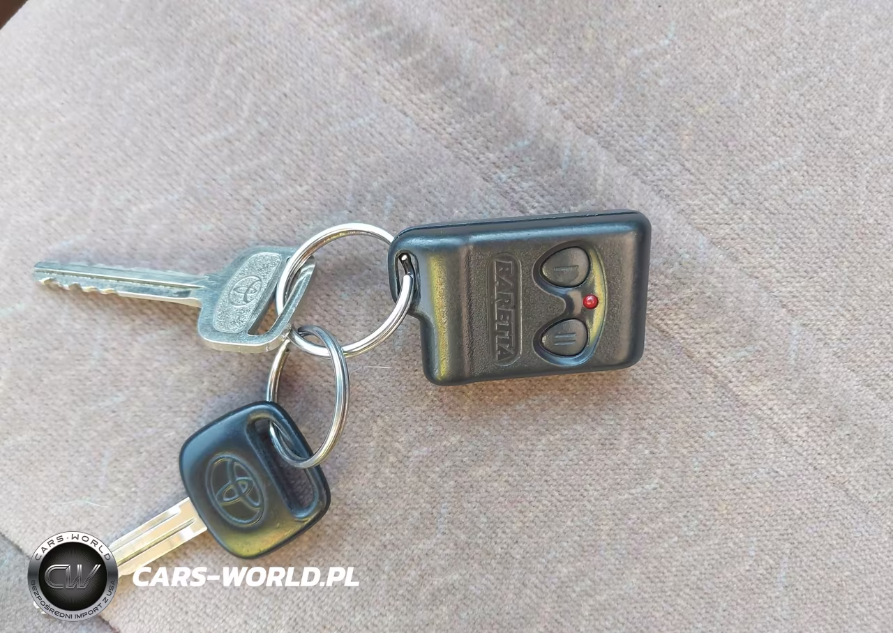 1998 Toyota Camry Le VIN:JT2BG28K4W0143881 - 11