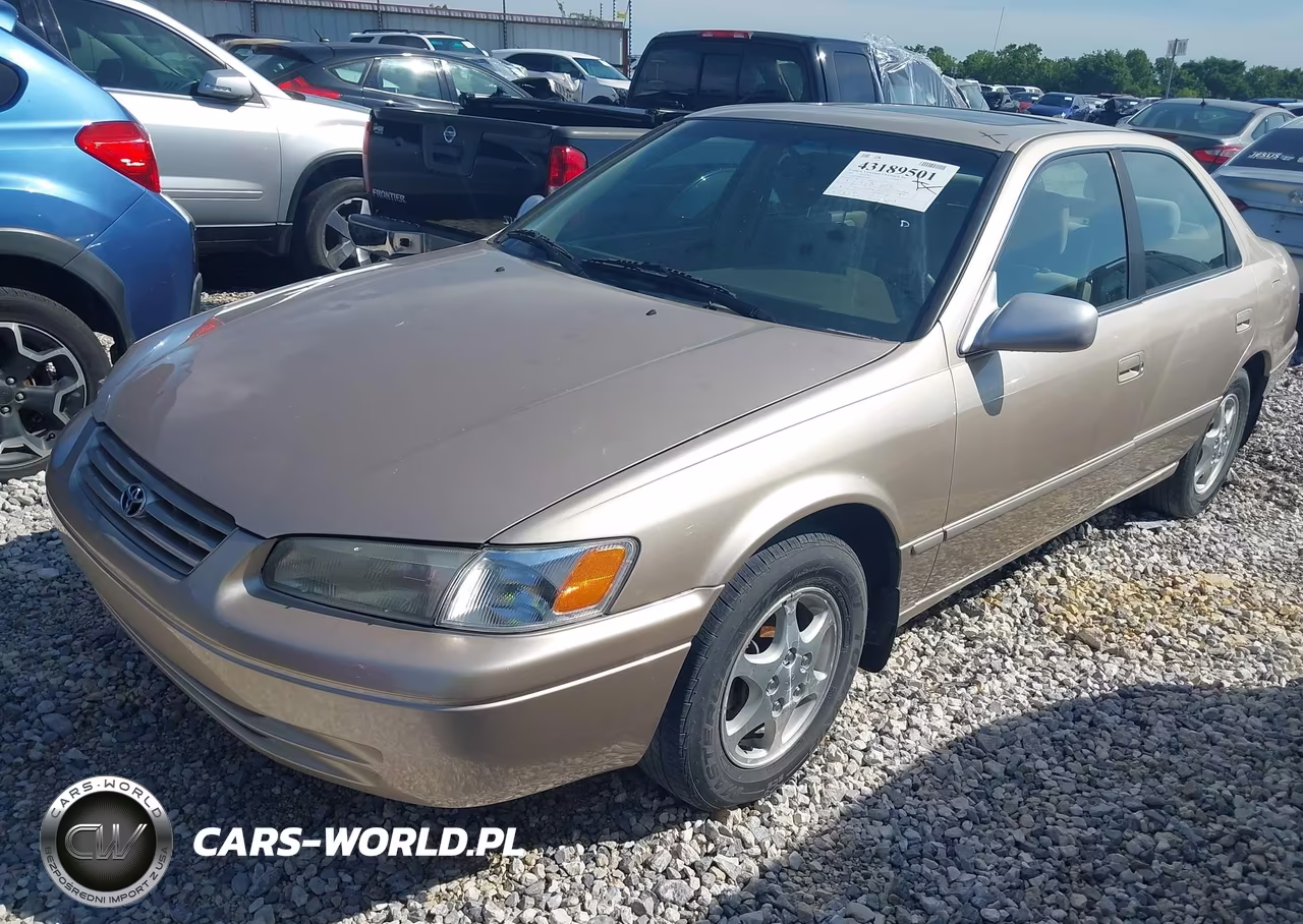 1998 Toyota Camry Le VIN:JT2BG28K4W0143881 - 2