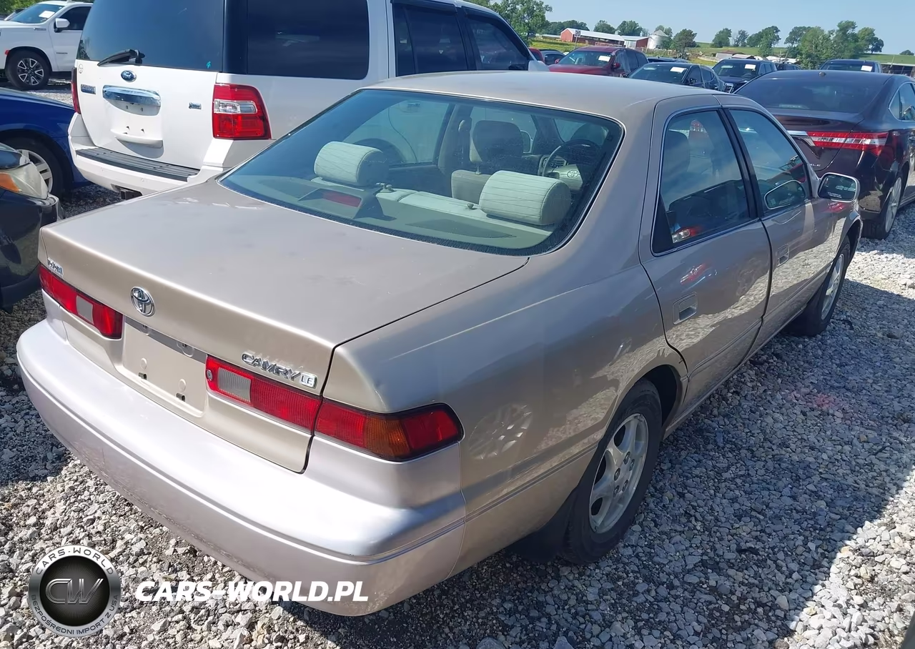 1998 Toyota Camry Le VIN:JT2BG28K4W0143881 - 4