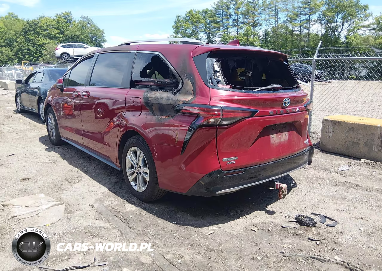 2021 Toyota Sienna Platinum VIN:5TDESKFC0MS015579 - 3