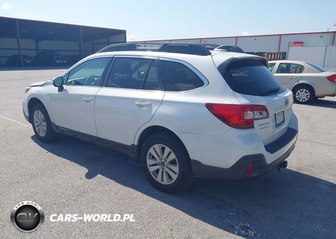 2018 Subaru Outback 2.5I Premium VIN:4S4BSAFC0J3396405 - 3