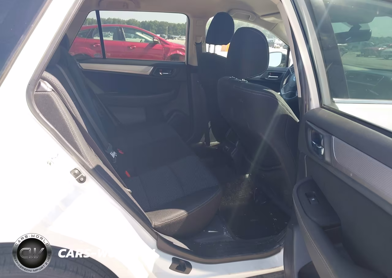 2018 Subaru Outback 2.5I Premium VIN:4S4BSAFC0J3396405 - 8