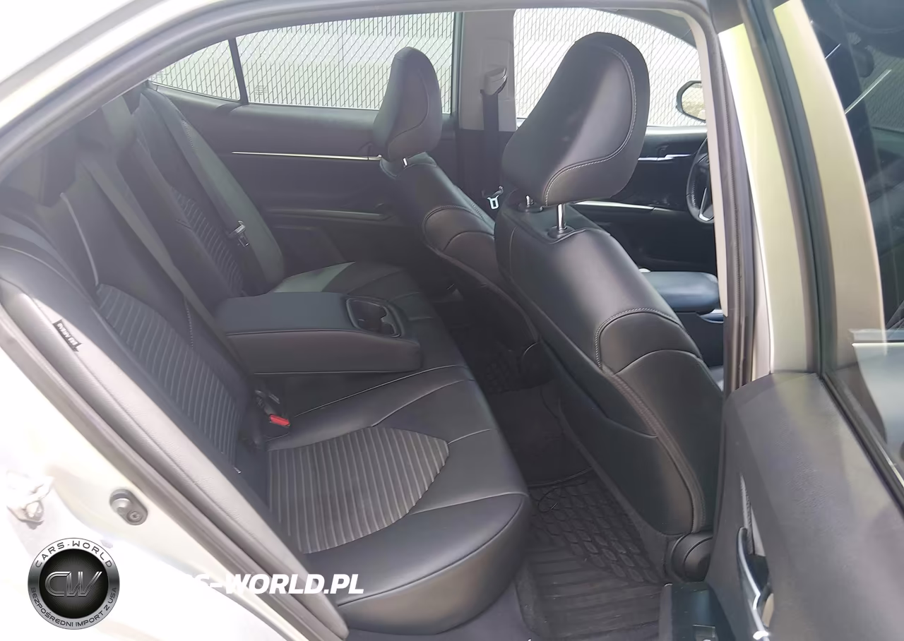 2020 Toyota Camry Se VIN:4T1G11AK7LU860388 - 8
