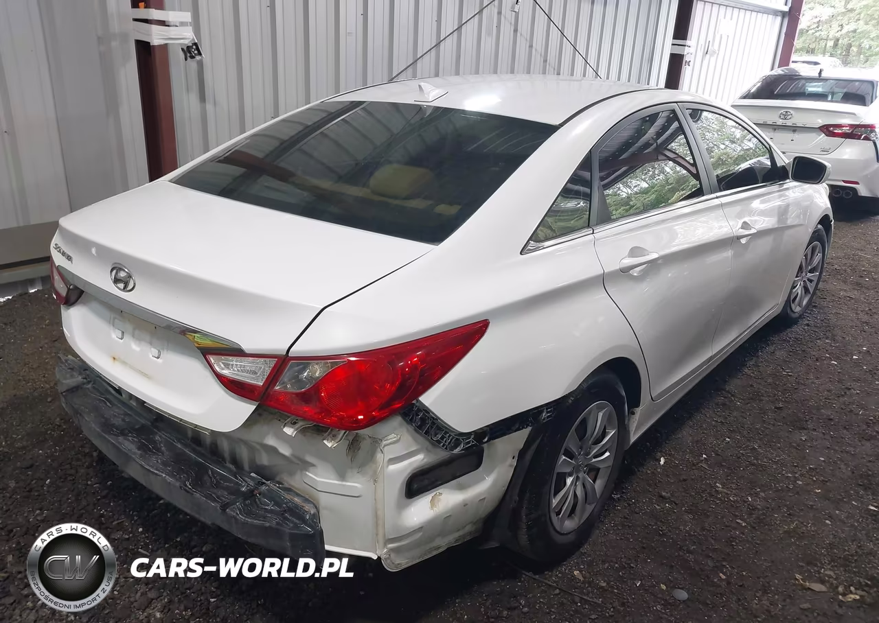 2012 Hyundai Sonata Gls VIN:5NPEB4ACXCH410361 - 4
