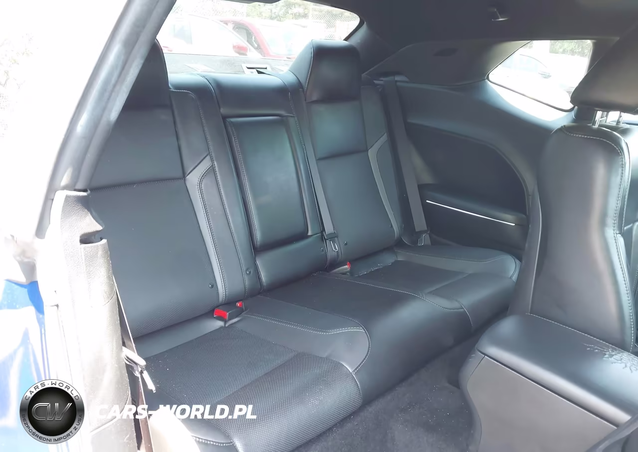 2018 Dodge Challenger Sxt Plus VIN:2C3CDZAG8JH231764 - 8